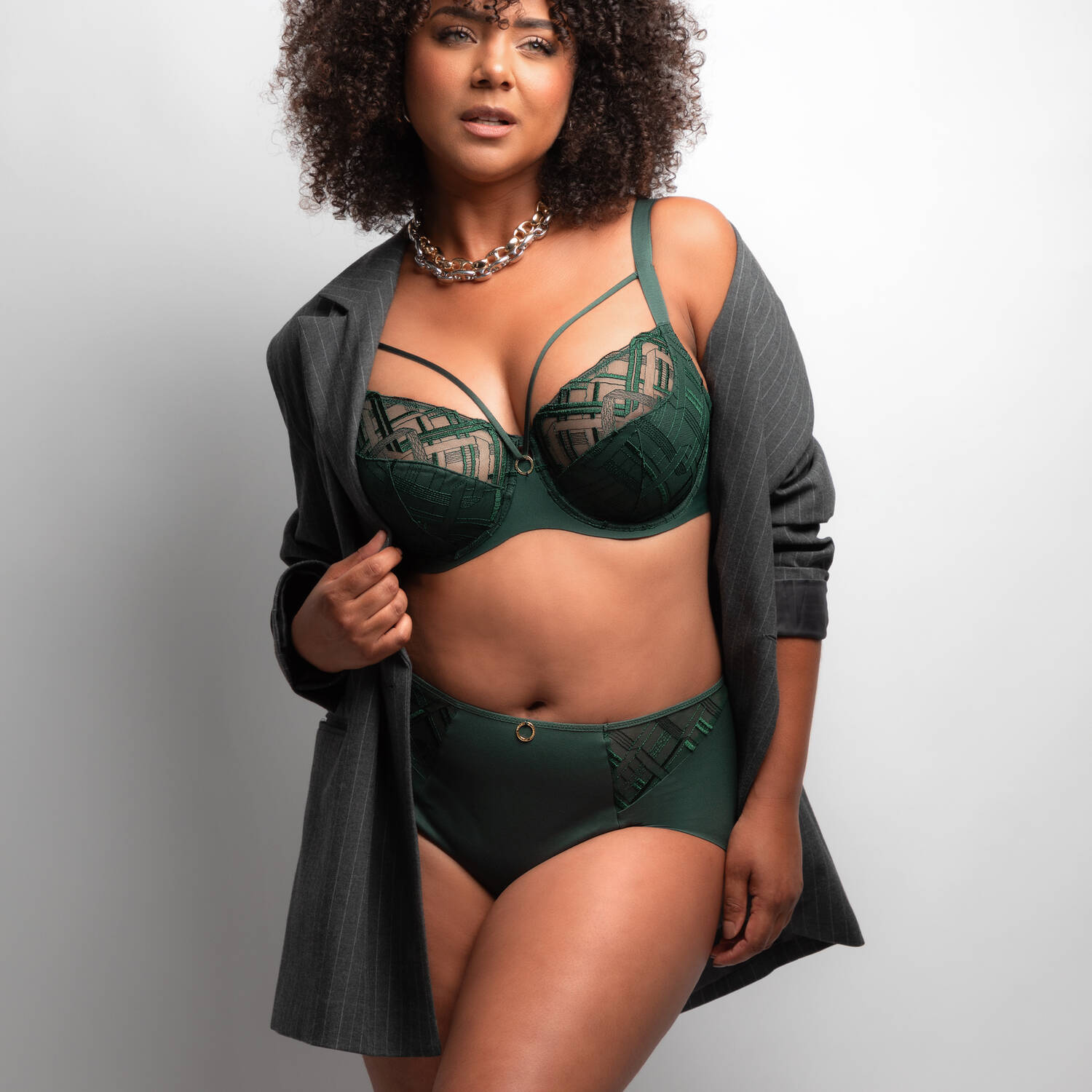 Fall-winter 2024 lingerie must-have trends Fall-winter 2024 lingerie must-have trends